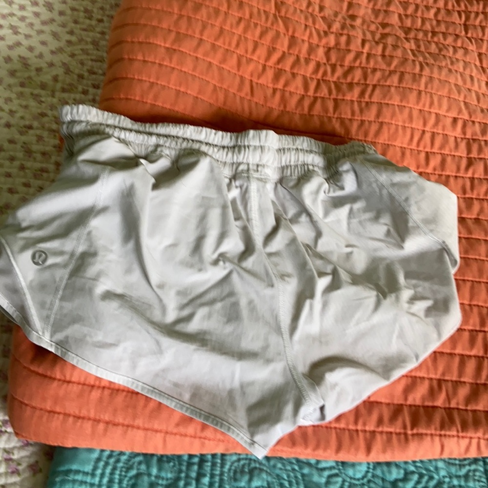 Lululemon hotty hot shorts. Gray. Size 6.
